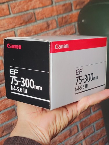 Canon 300mm 0 5 - 75-300mm, f/4.0-5.6